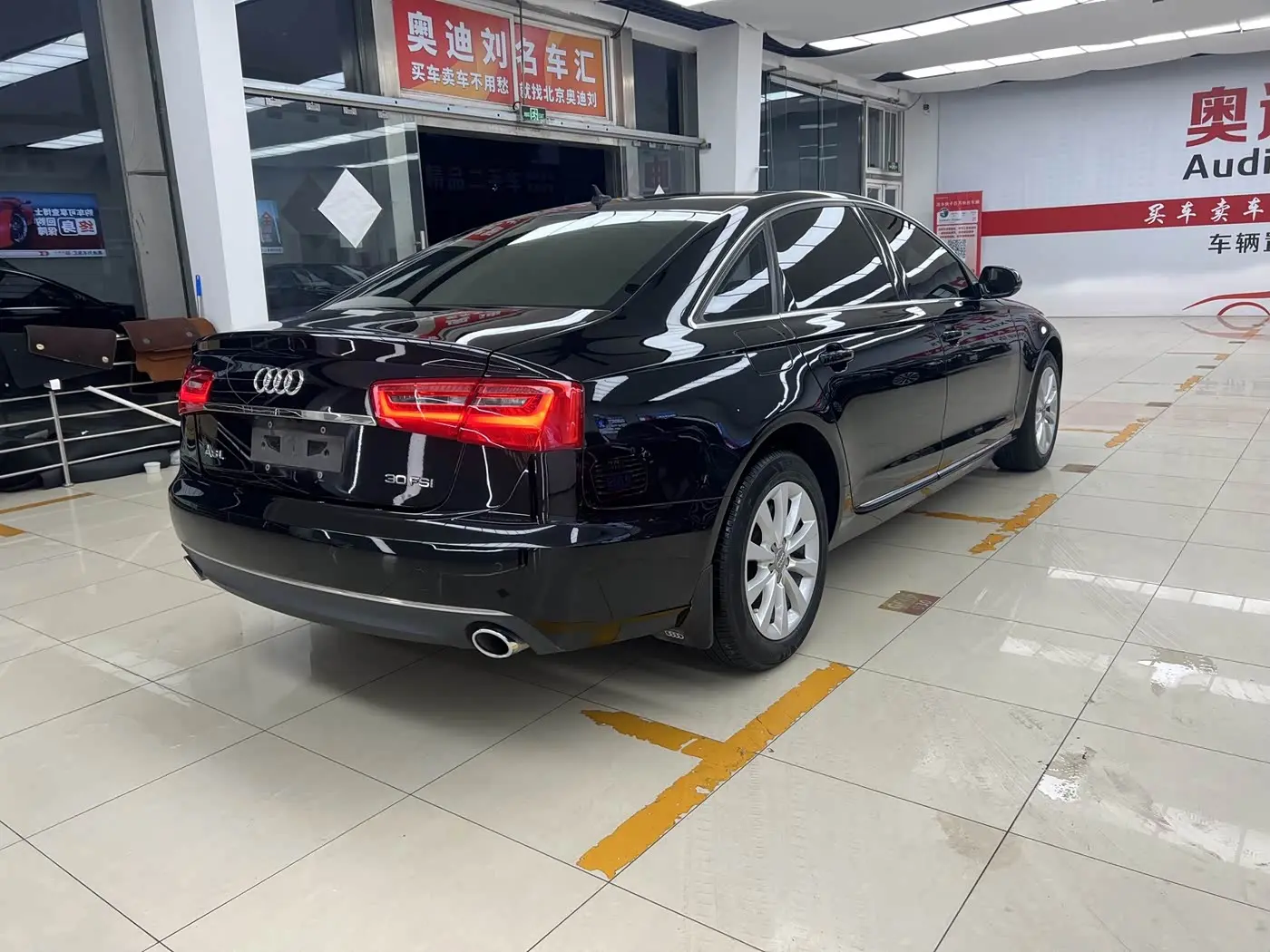 Audi A6L 2014 — Photo 5/15