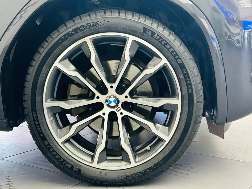BMW X3 2022 — Photo 10/20