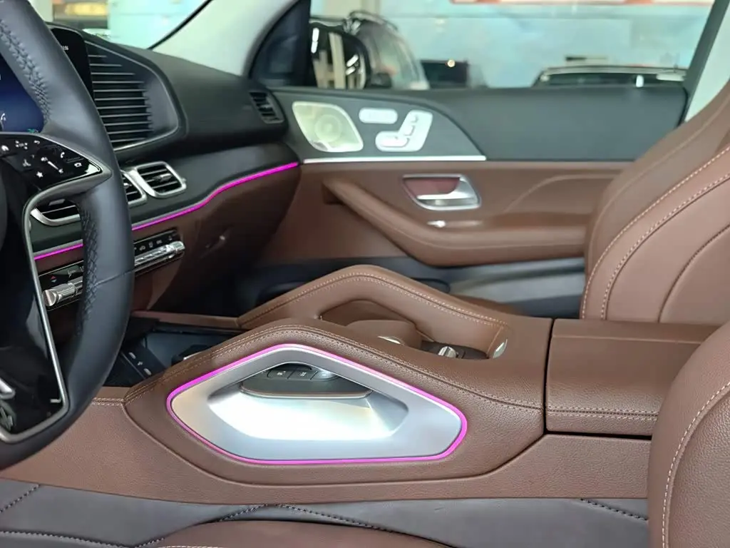 Mercedes-Benz GLE 2024 — Photo 16/20