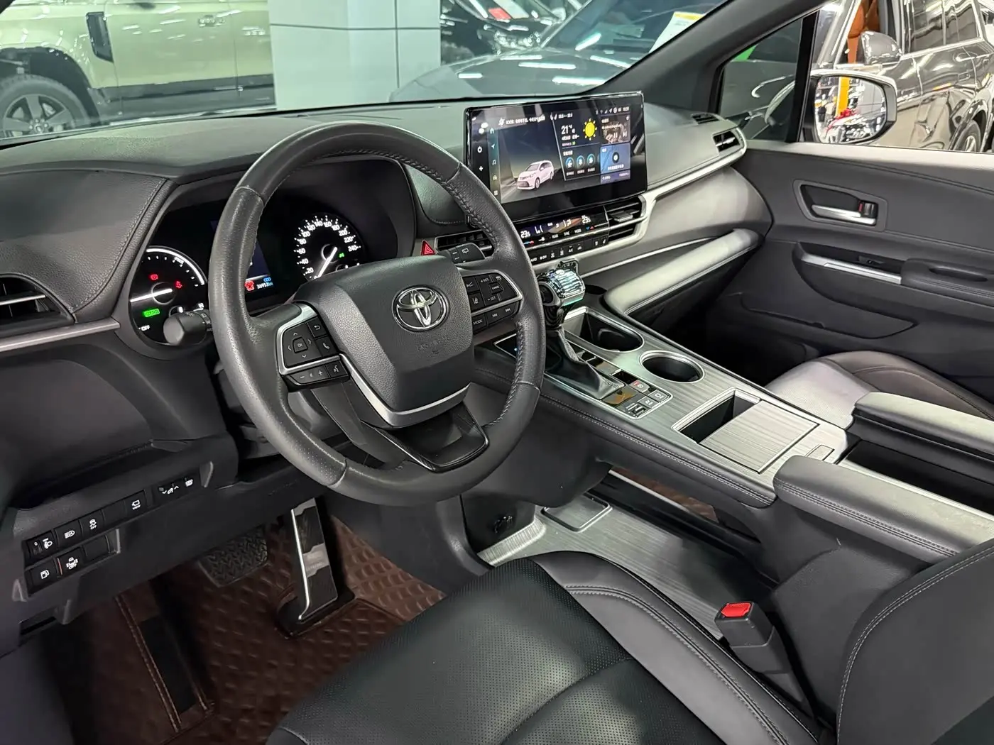 Toyota Sienna 2025 — Photo 9/20