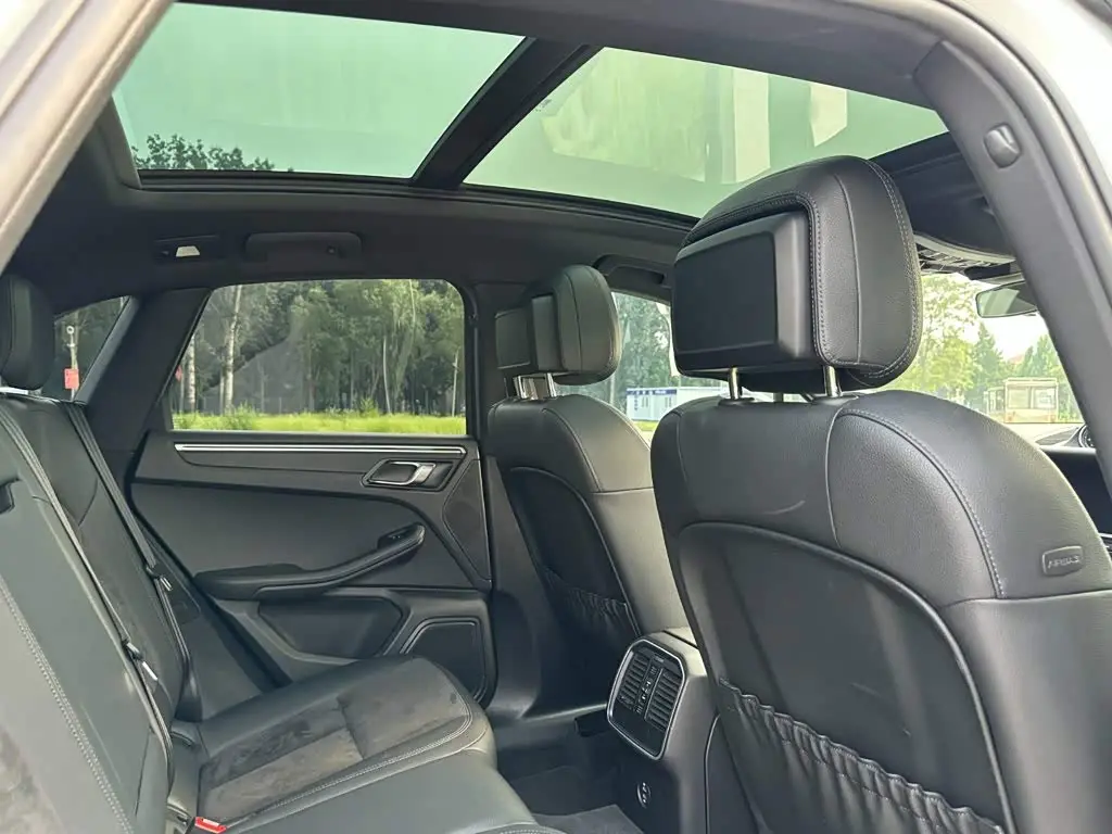 Porsche Macan 2020 — Photo 20/20