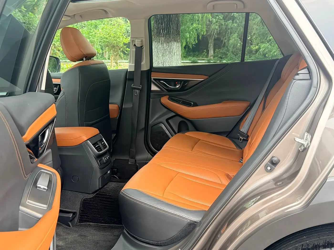 Subaru Outback 2021 — Photo 7/19