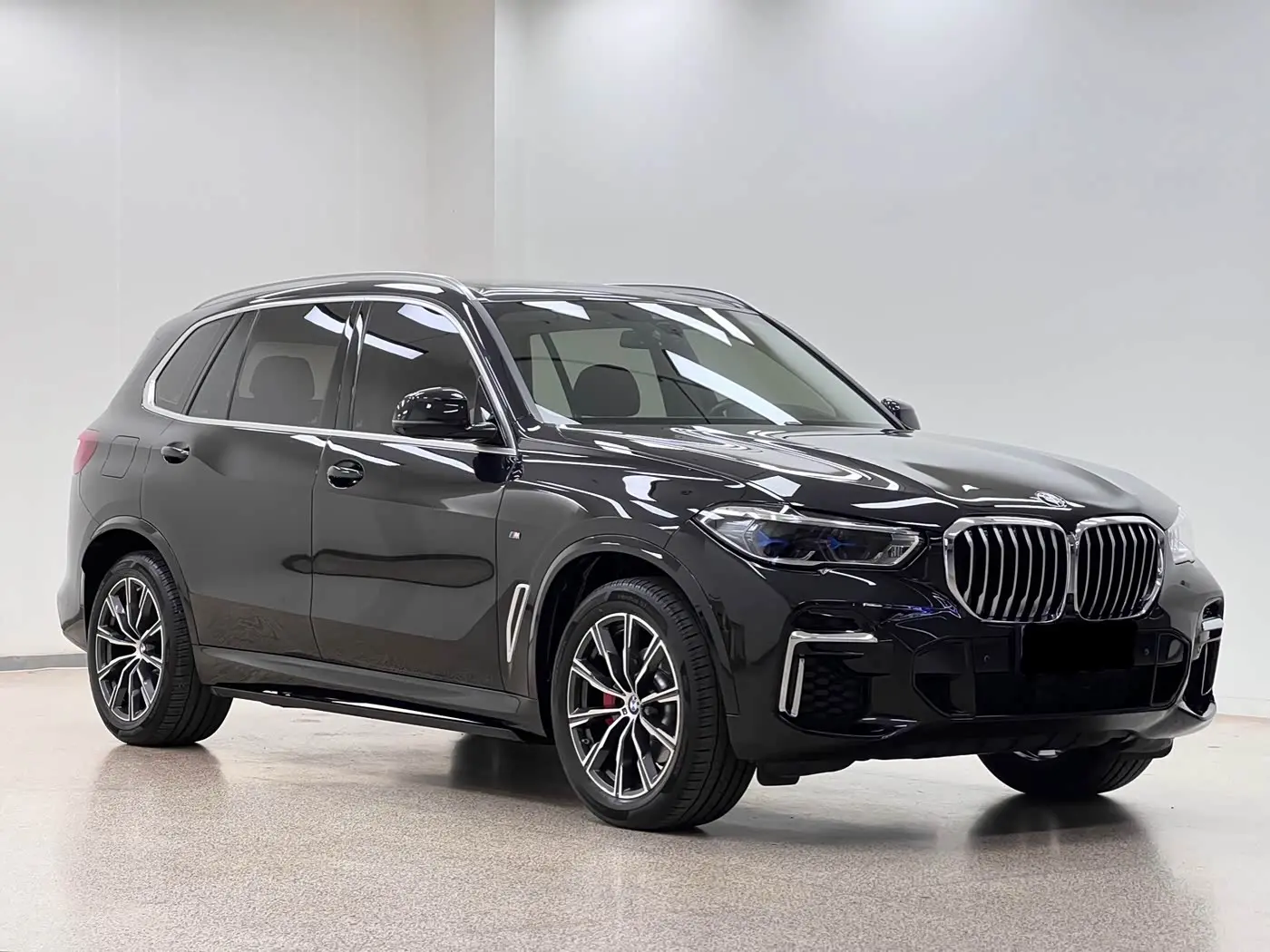 BMW X5 2023 — Фото 3/11