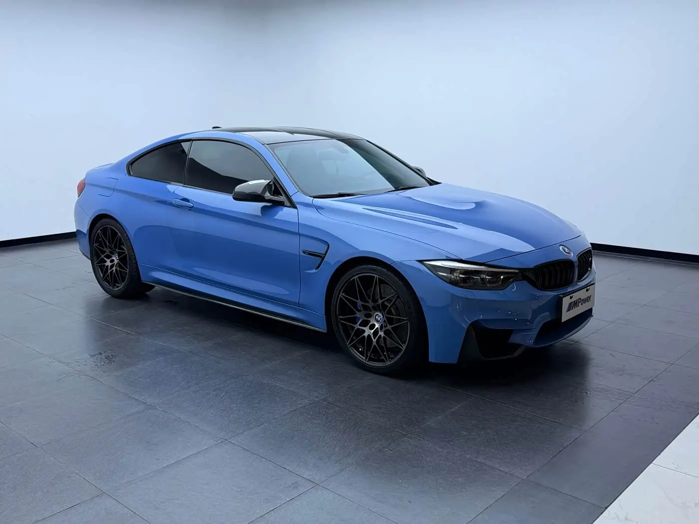 BMW M4 2018 — Photo 3/20
