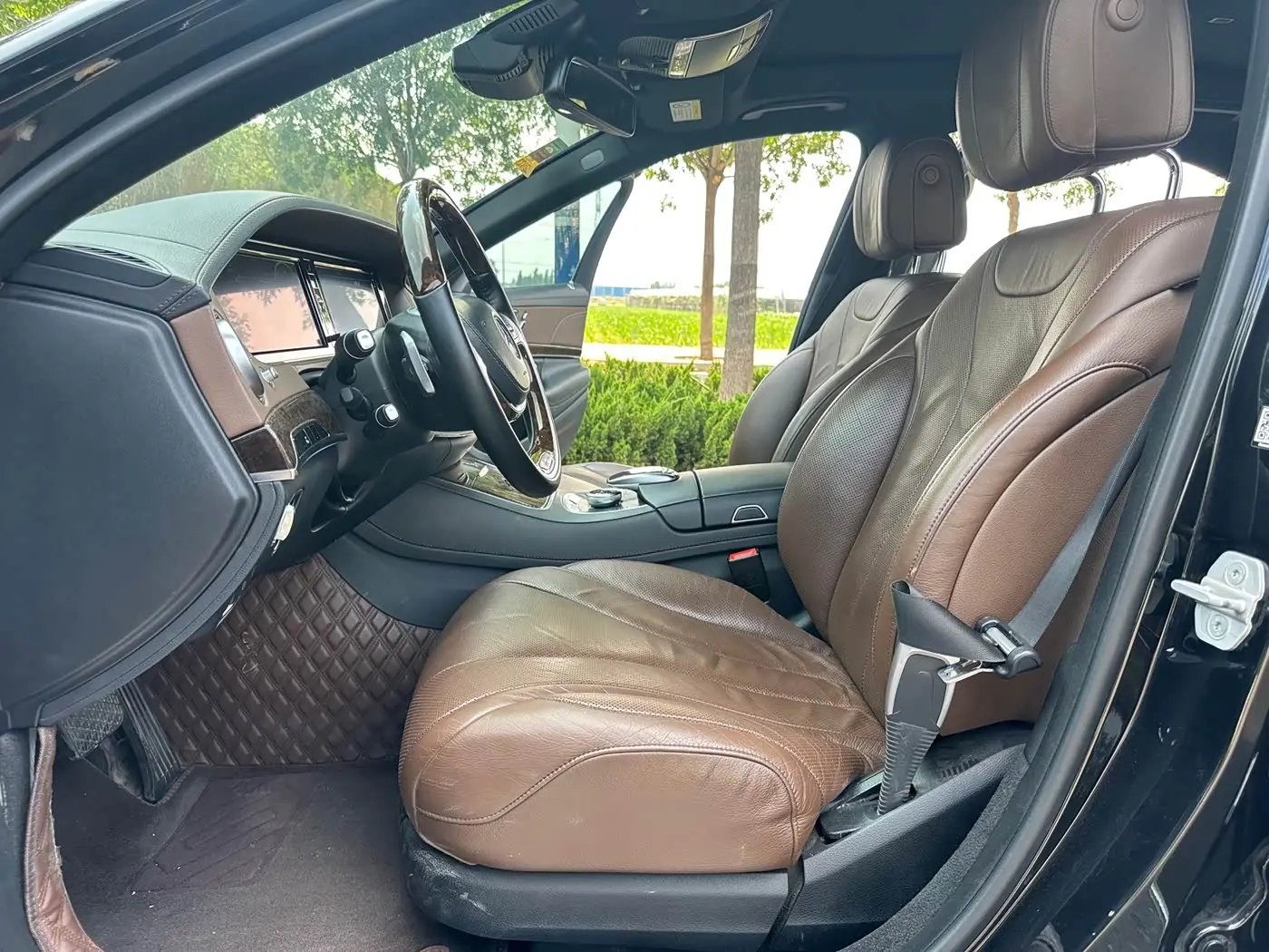 Mercedes-Benz S-Class 2017 — Photo 9/20