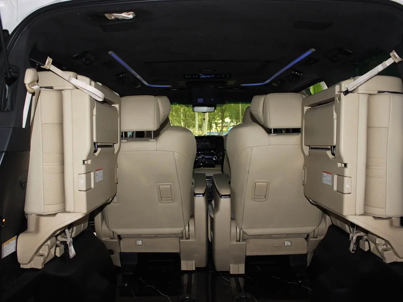 Toyota Alphard 2020 — Фото 19/20