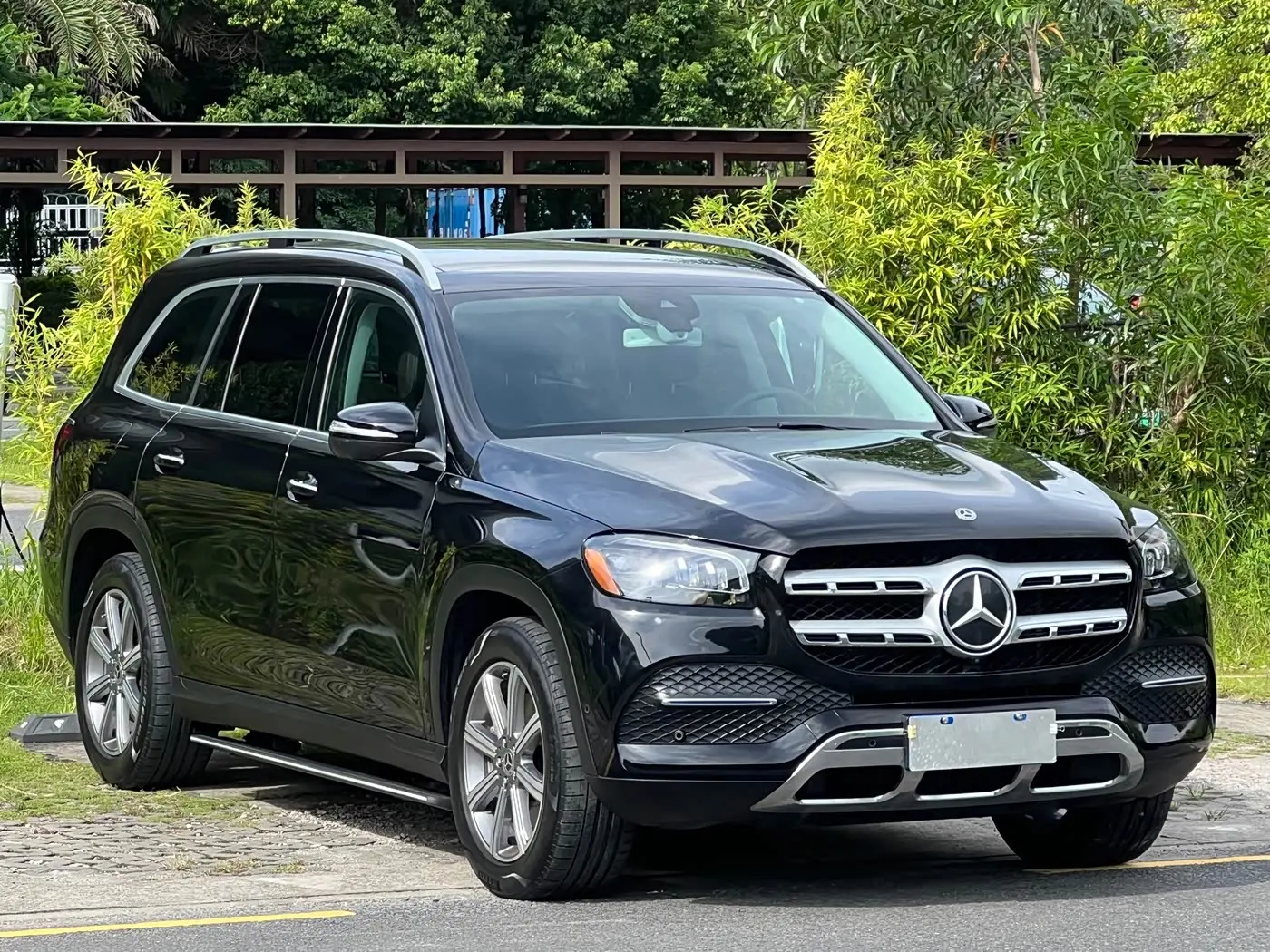 Mercedes-Benz GLS 2020 — Photo 3/20