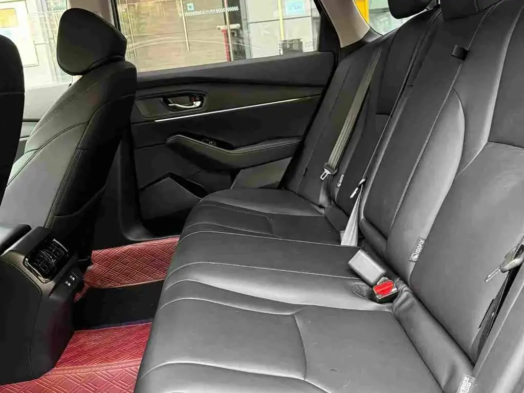 Honda Accord 2024 — Фото 10/10
