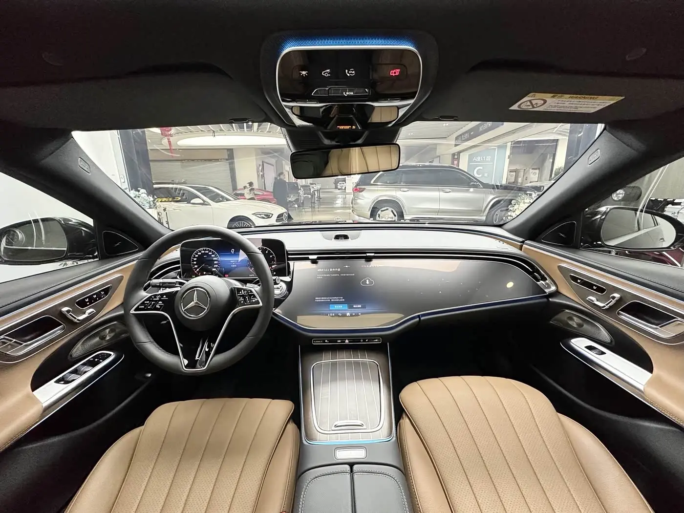 Mercedes-Benz E-Class 2025 — Фото 9/20