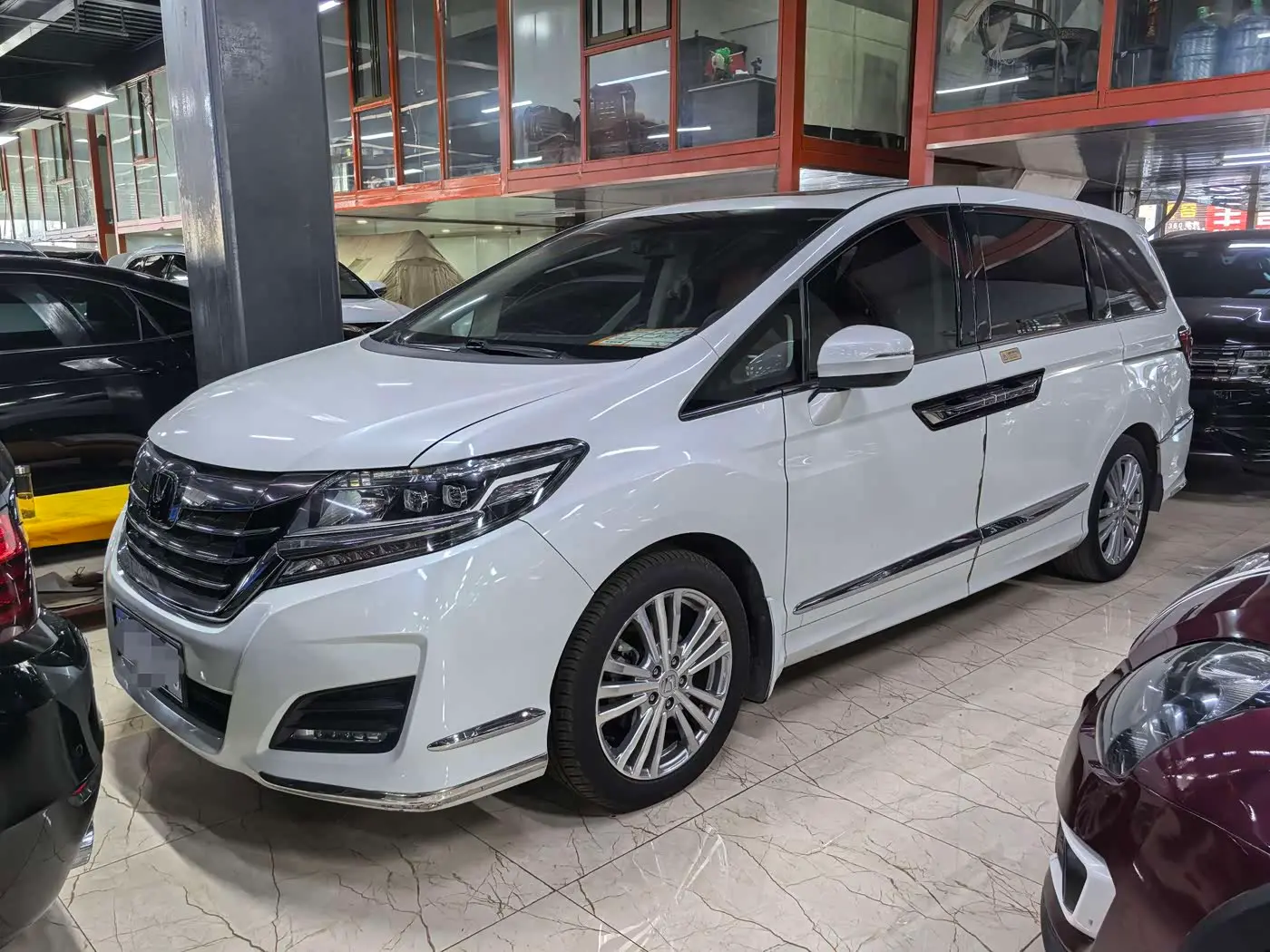 Honda Elysion 2020 — Şəkil 1/14