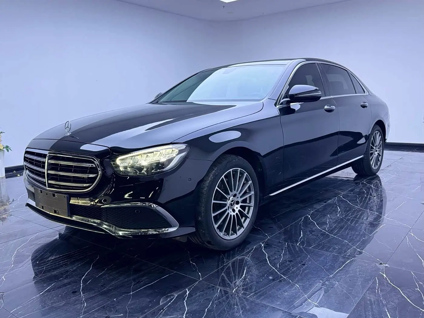Mercedes-Benz E-Class 2021 — Şəkil 1/15