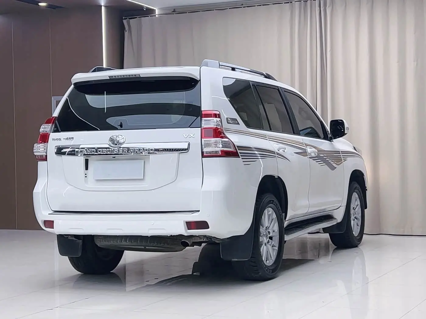 Toyota Prado 2015 — Şəkil 18/19