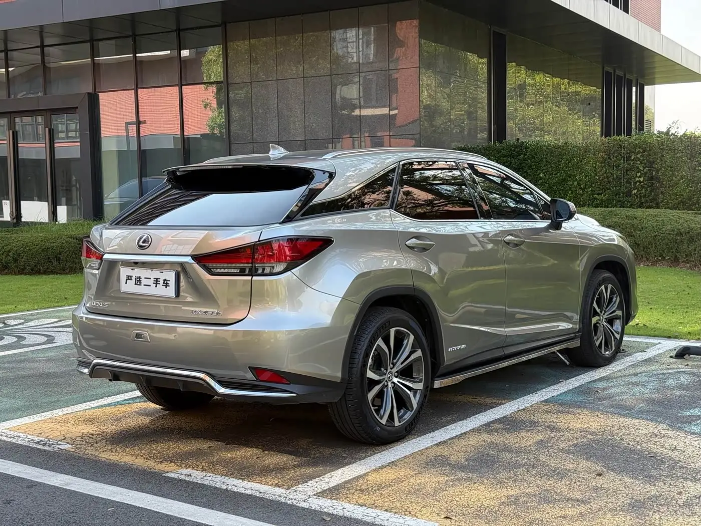 Lexus RX 2020 — Photo 5/16