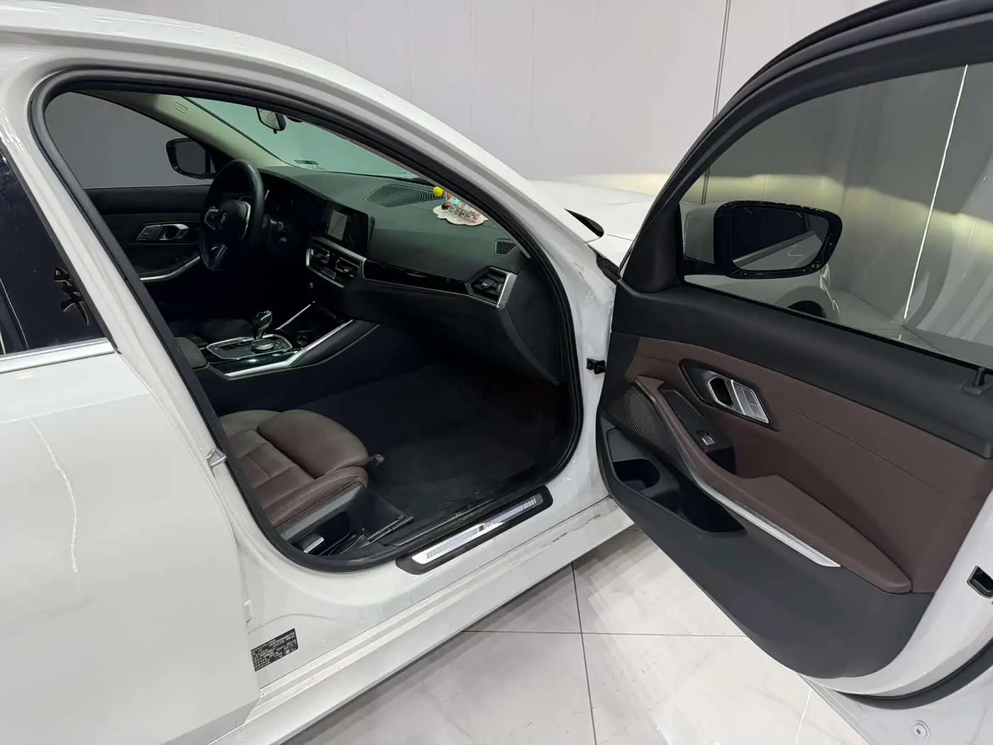 BMW 3 Series 2021 — Şəkil 18/20