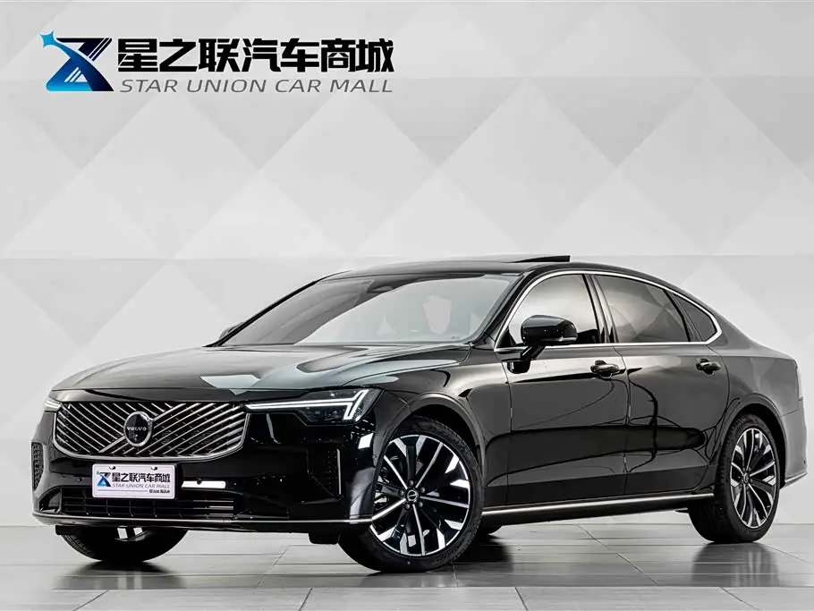 Volvo S90 2025 — Photo 1/20