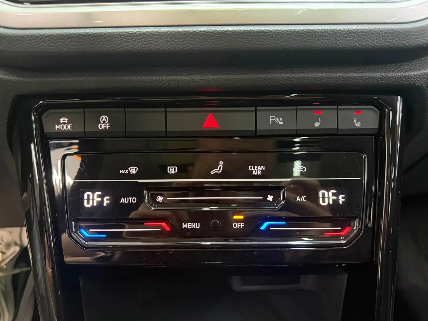 Volkswagen T-ROC 2023 — Фото 17/20