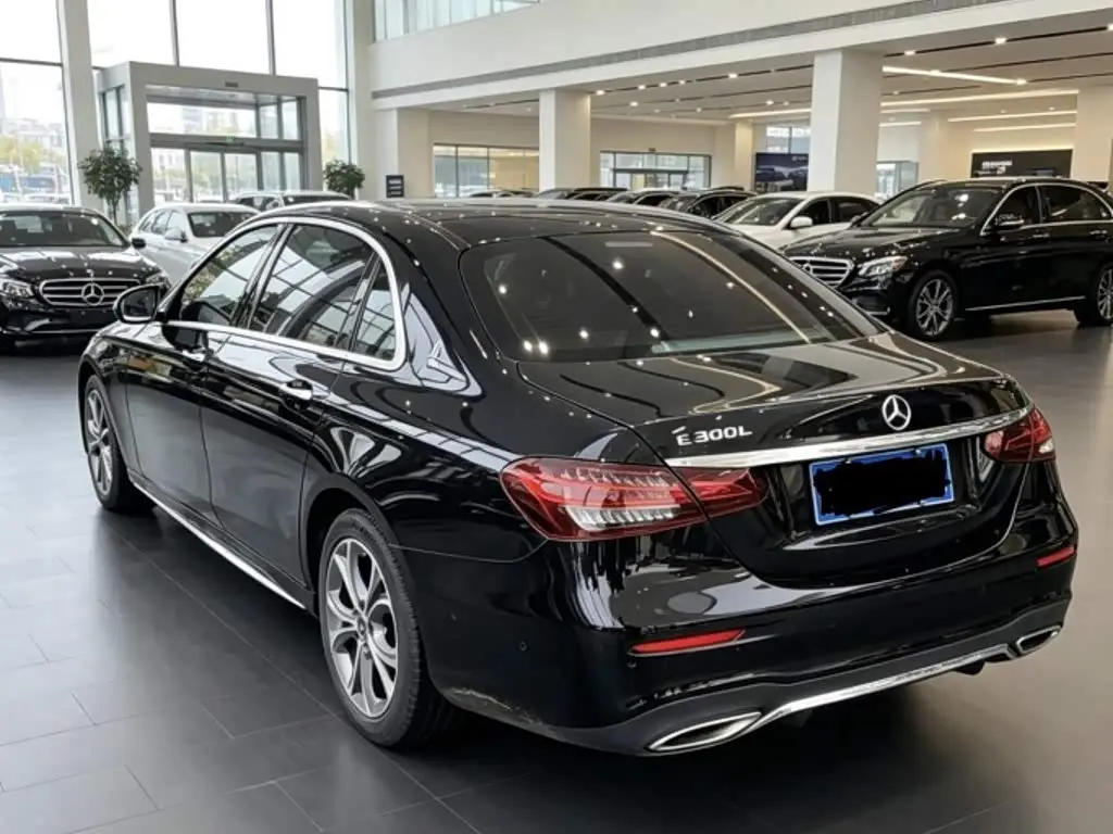 Mercedes-Benz E-Class 2021 — Şəkil 6/6