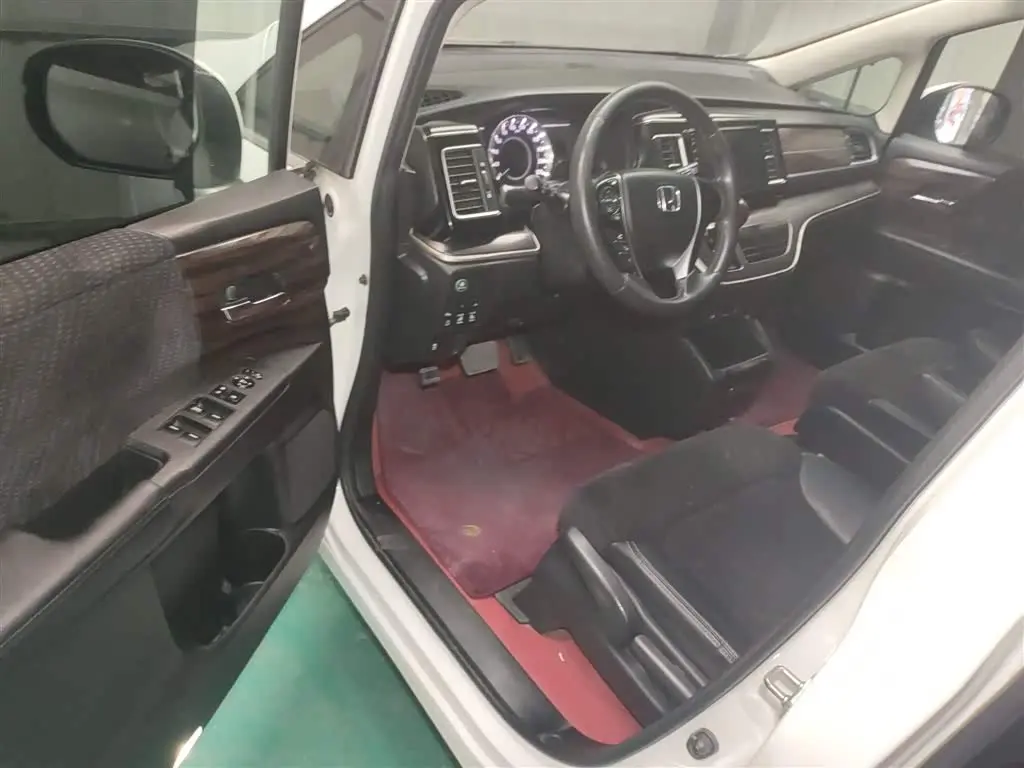 Honda Elysion 2017 — Şəkil 16/20