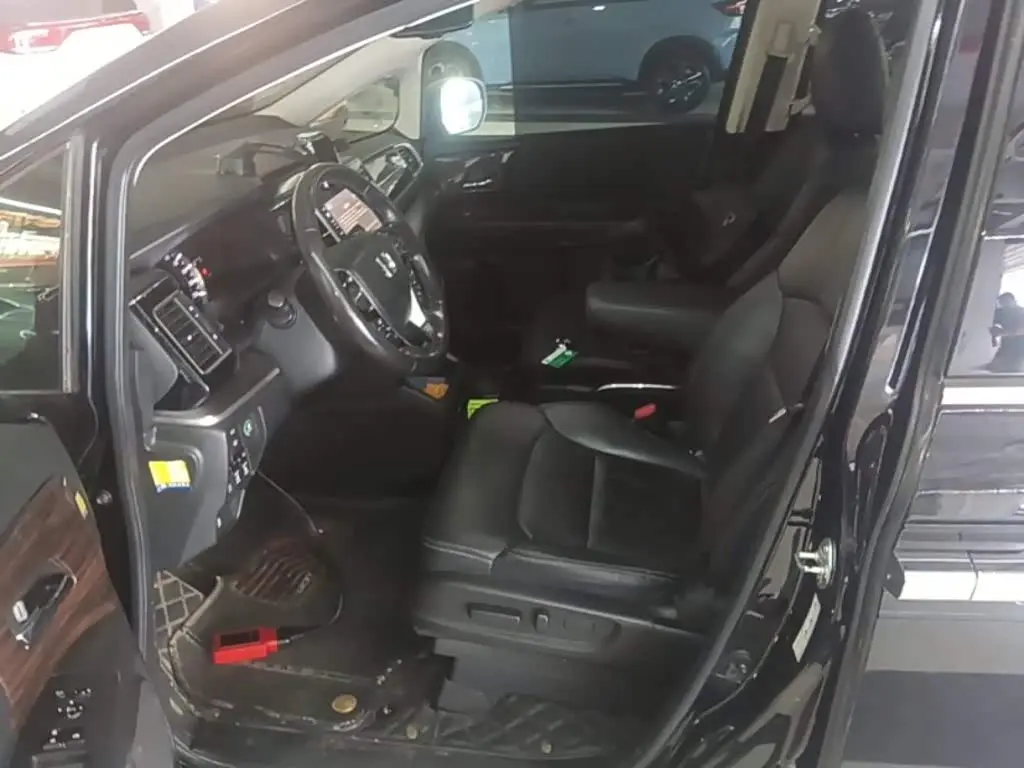 Honda Elysion 2018 — Şəkil 15/20