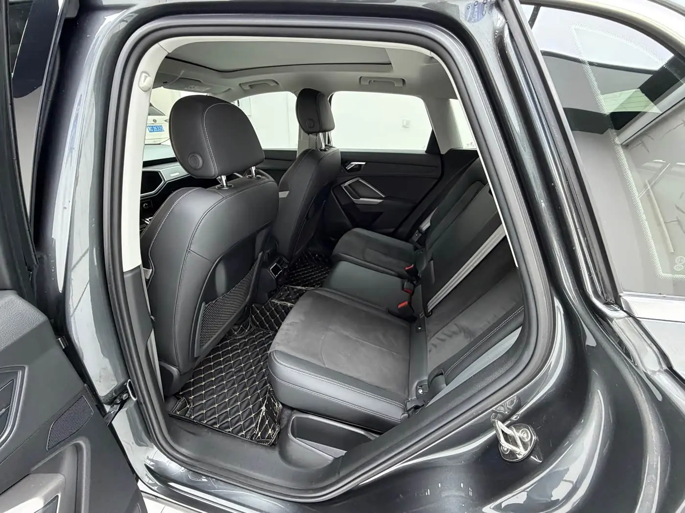 Audi Q3 2022 — Photo 15/17