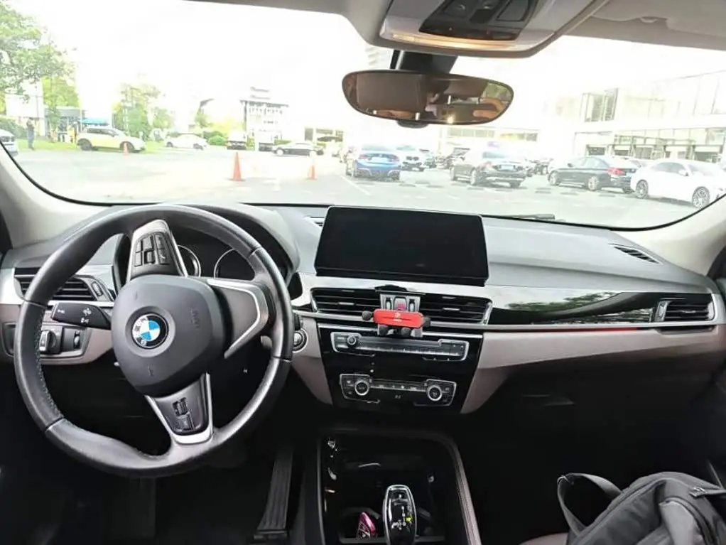 BMW X2 2021 — Photo 3/10