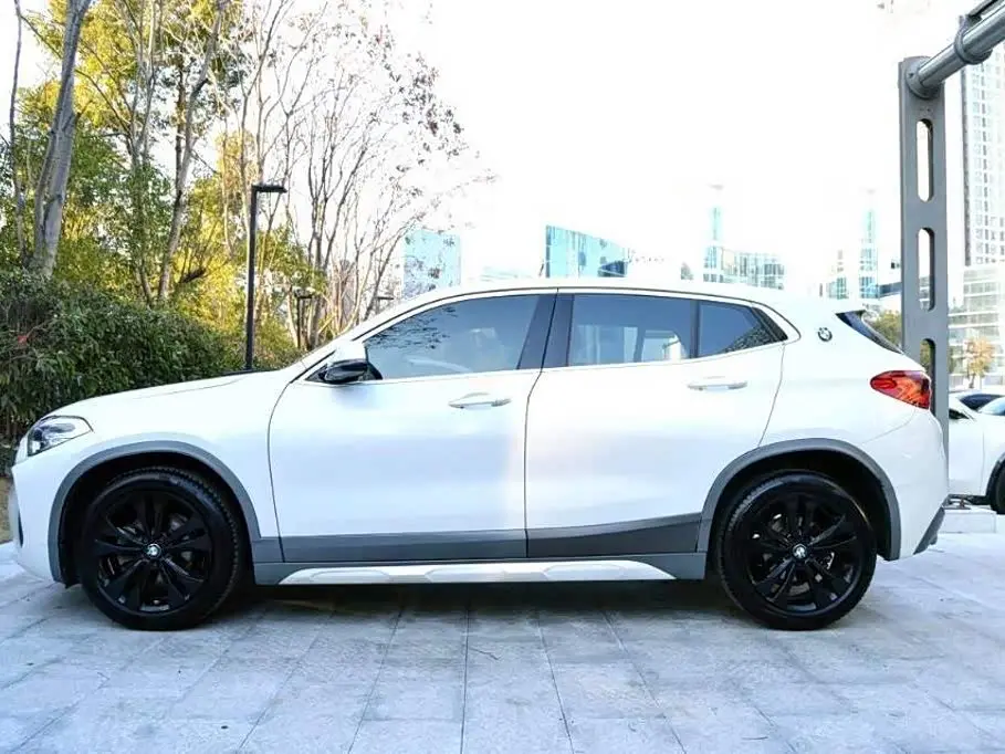 BMW X2 2021 — Photo 8/10