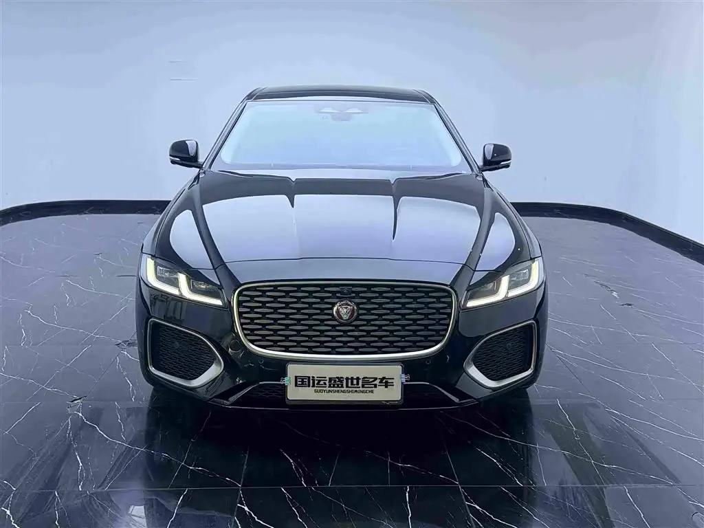 Jaguar XFL 2025 — Photo 2/20