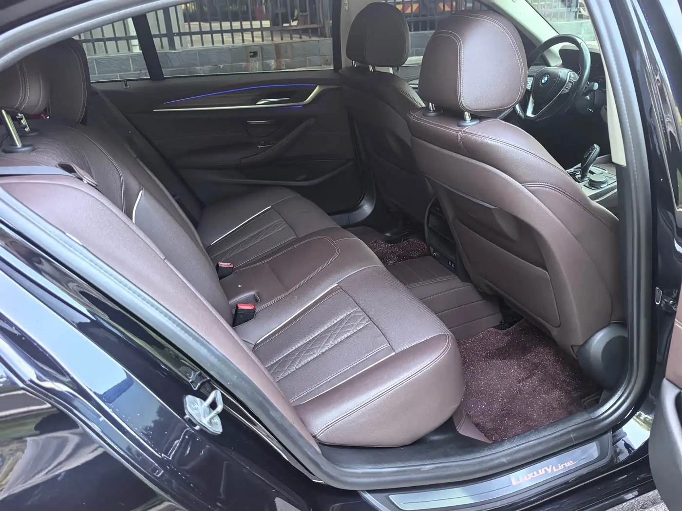 BMW 5 Series 2021 — Photo 10/10