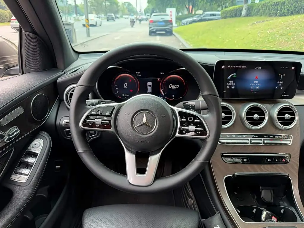 Mercedes-Benz GLC 2019 — Фото 14/14