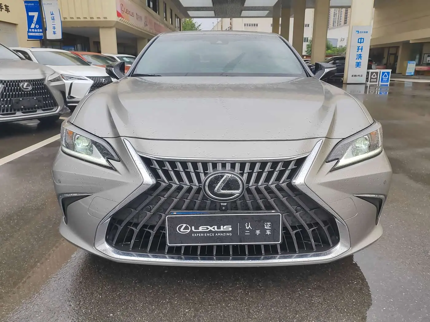 Lexus ES 2024 — Фото 2/15