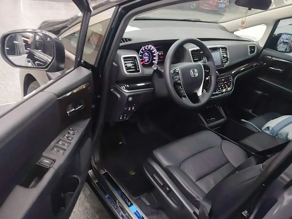 Honda Odyssey 2019 — Şəkil 16/20