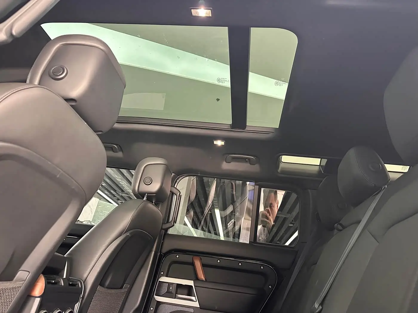 Land Rover Defender 2024 — Photo 11/20