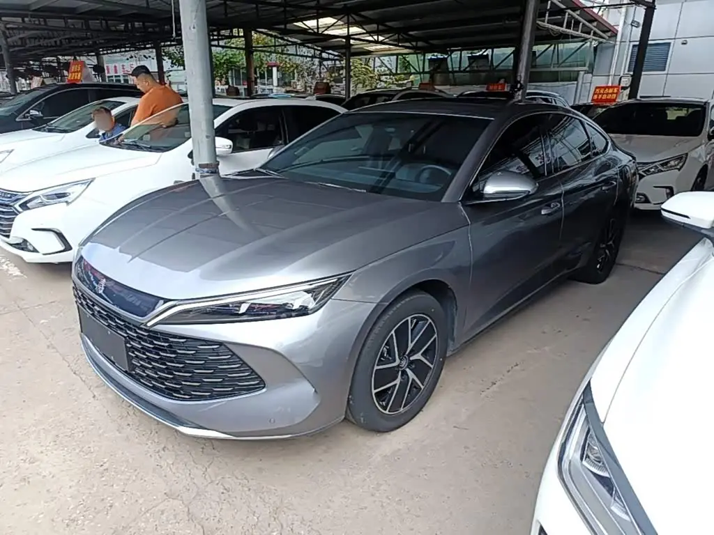 BYD Qin L 2024 — Фото 1/20