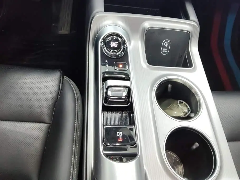 GAC Trumpchi Trumpchi E8 2024 — Фото 16/16