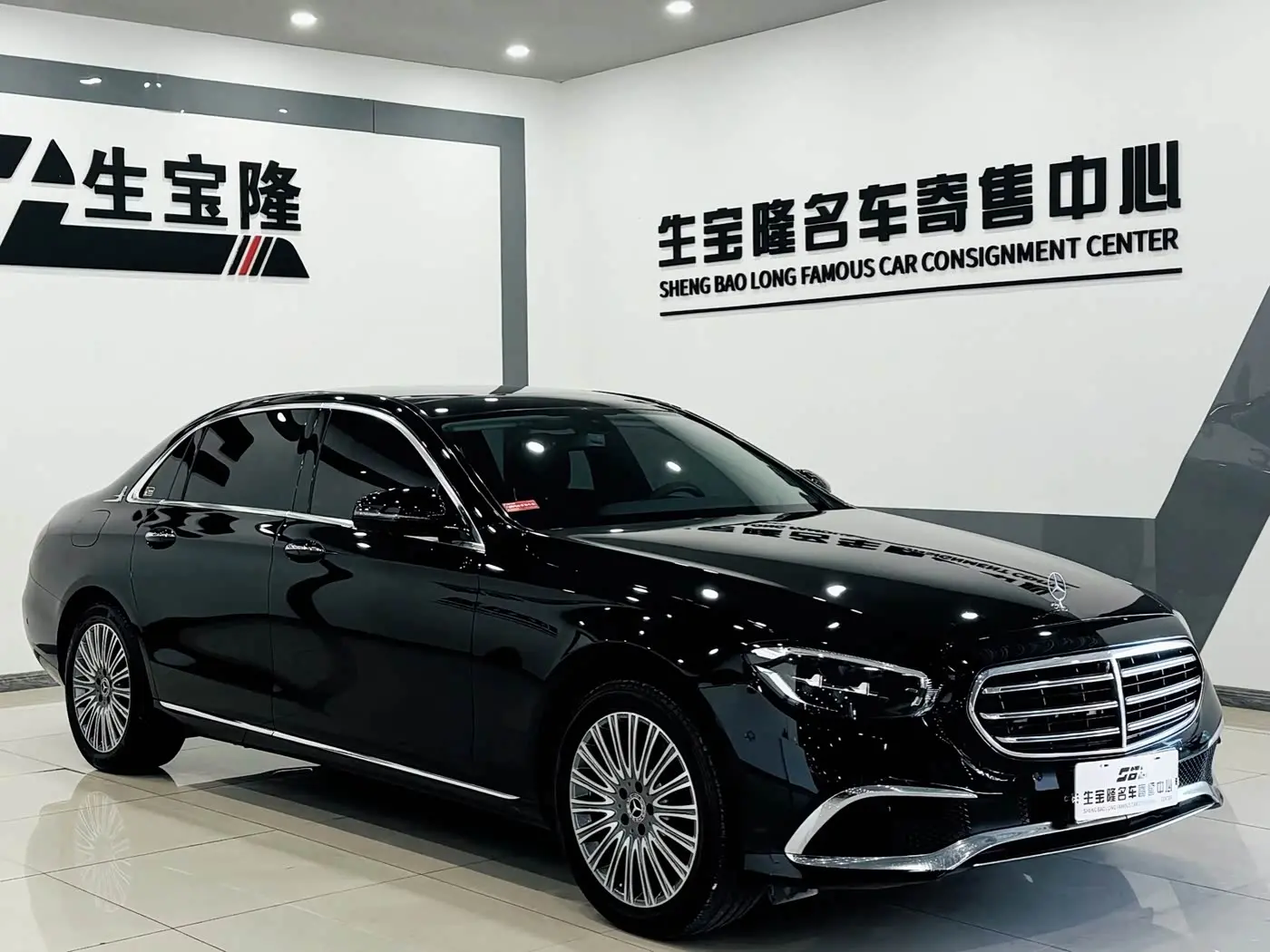 Mercedes-Benz E-Class 2022 — Фото 3/19