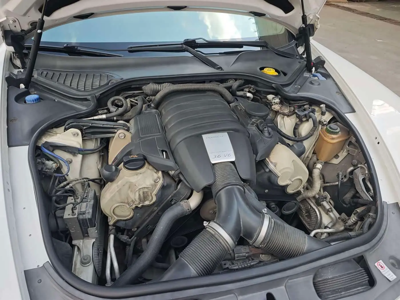 Porsche Panamera 2012 — Photo 13/20