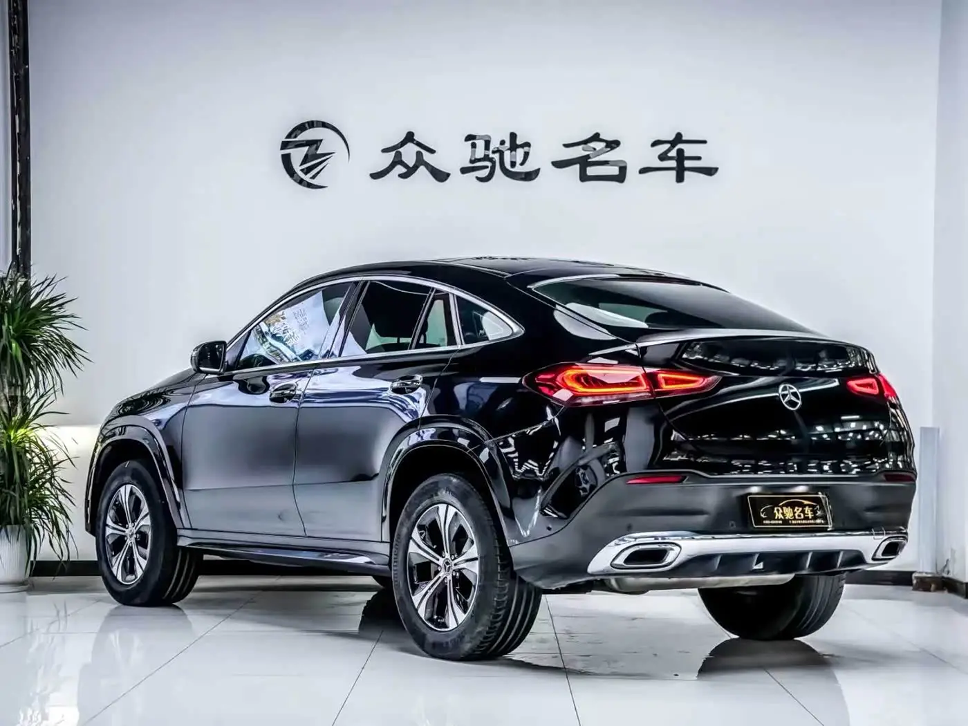 Mercedes-Benz GLE Coupe 2021 — Фото 11/12