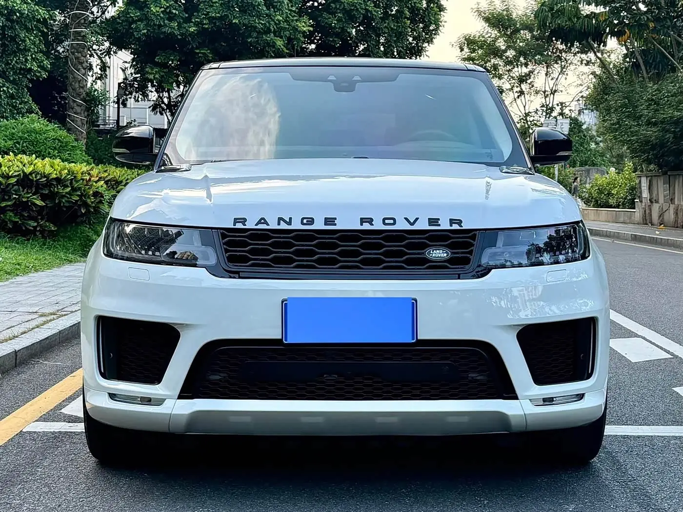 Land Rover Range Rover Sport 2017 — Фото 2/20