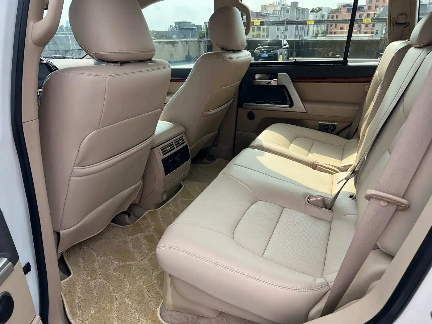 Toyota Land Cruiser 2016 — Photo 20/20