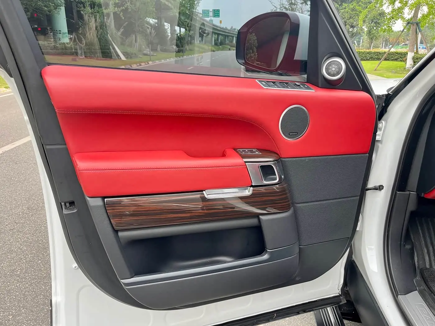 Land Rover Range Rover 2016 — Şəkil 8/19
