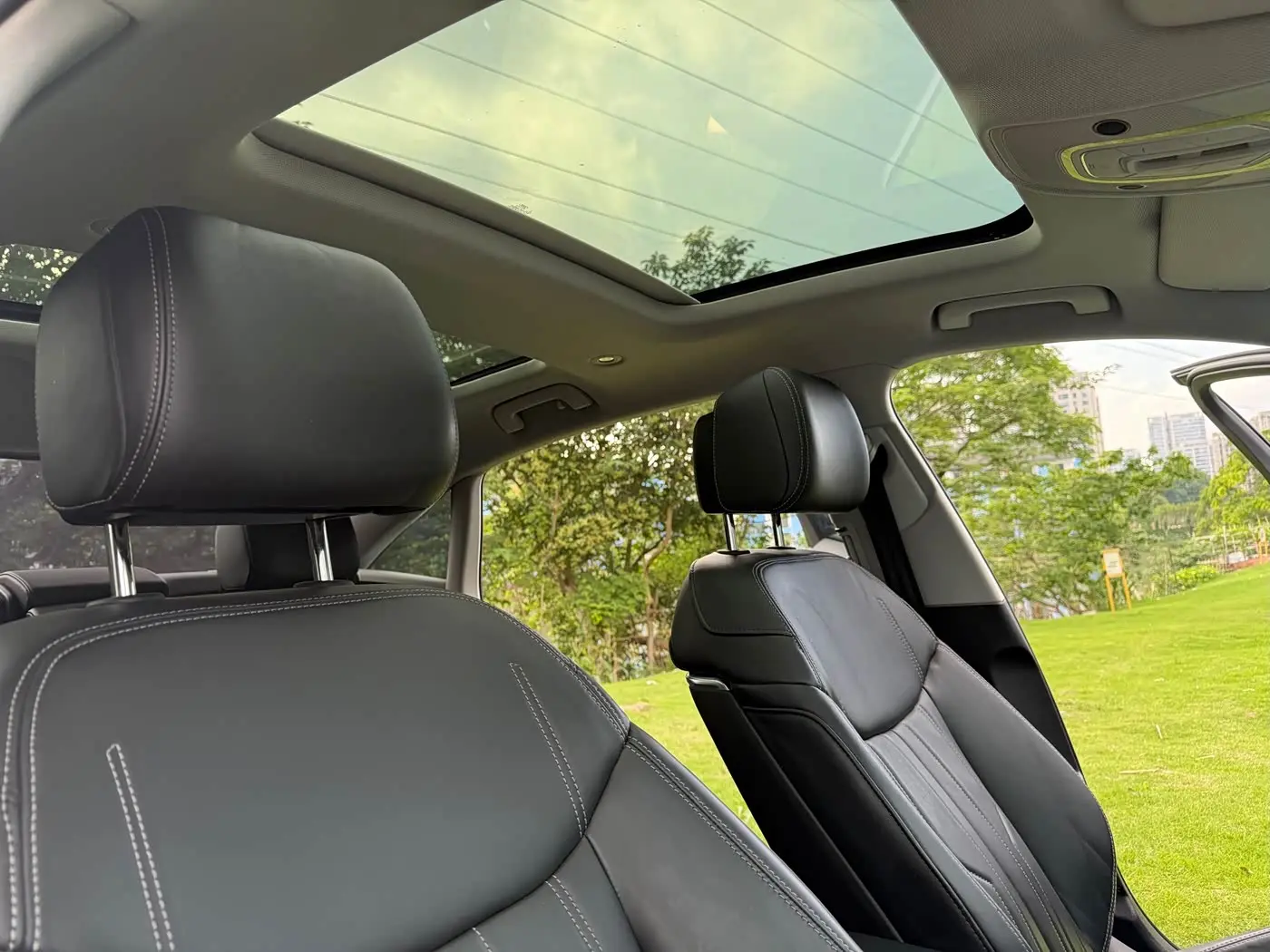 Audi A6L 2024 — Photo 14/17