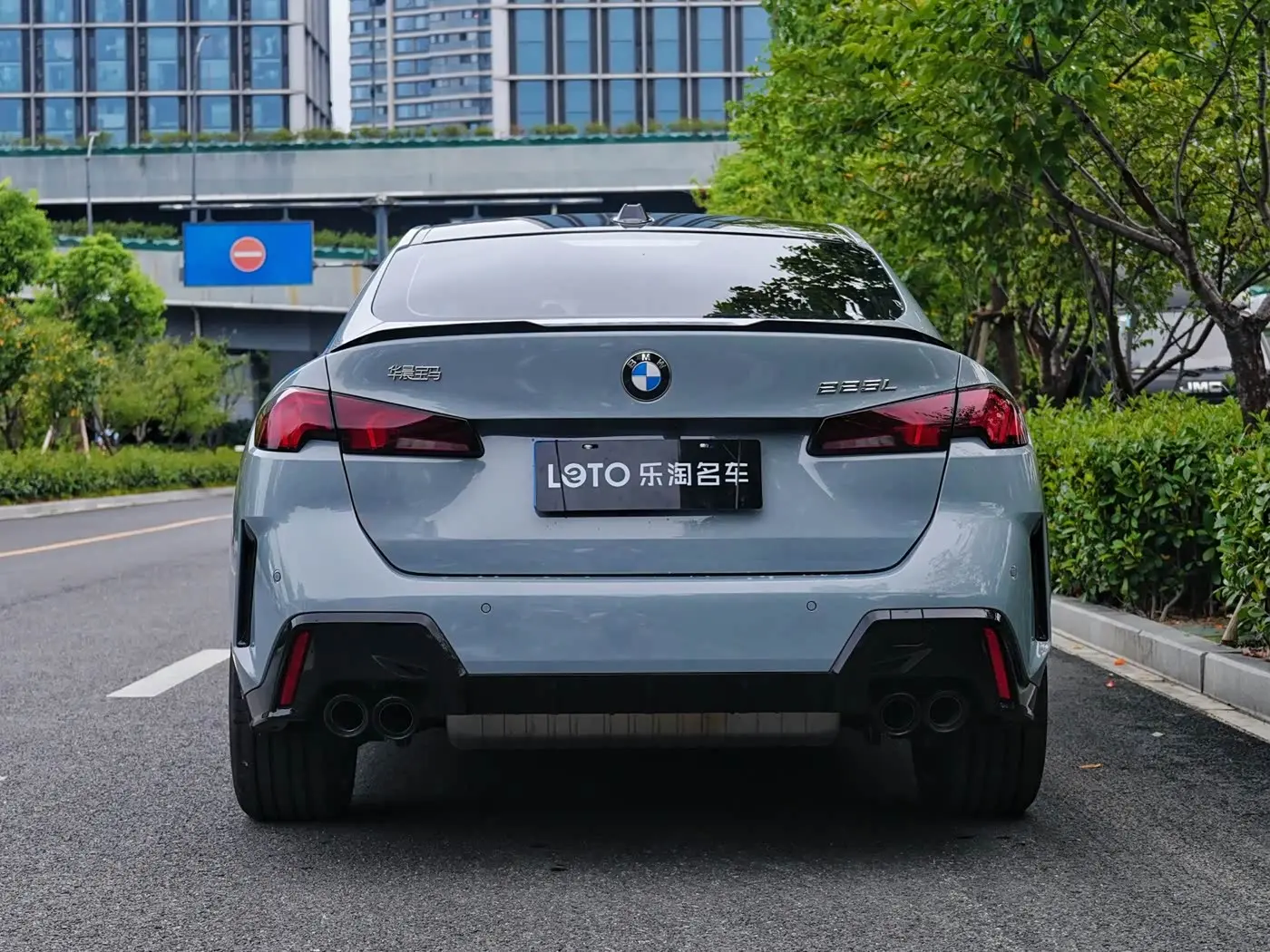 BMW M235L 2026 — Photo 5/13