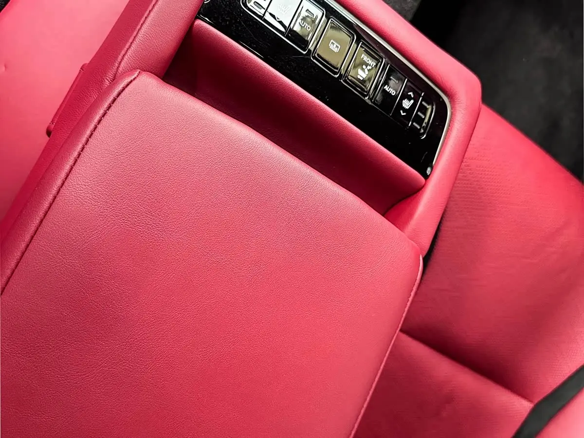 Lexus LS 2020 — Photo 13/19