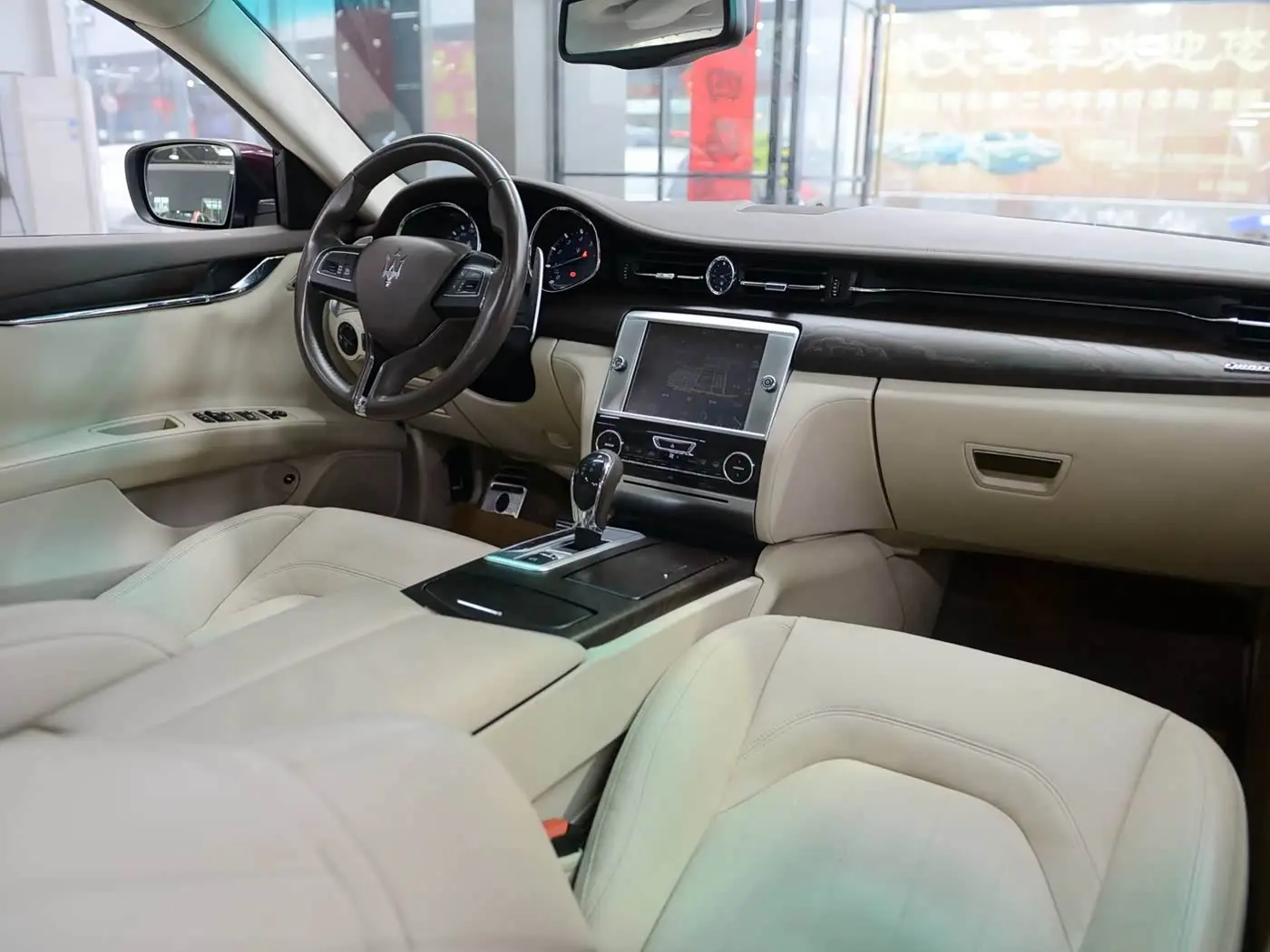 Maserati Quattroporte 2014 — Şəkil 12/20
