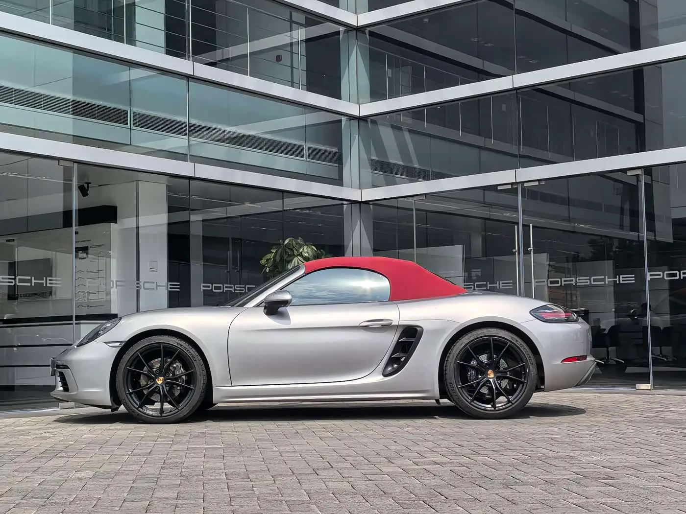 Porsche 718 2022 — Photo 4/12