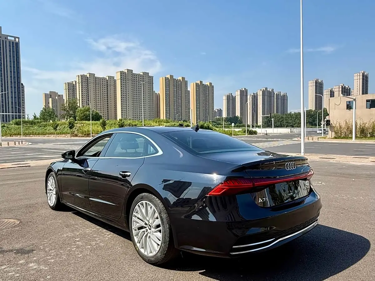 Audi A7L 2024 — Şəkil 4/9