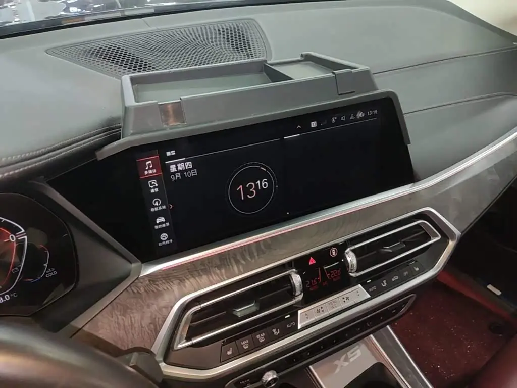 BMW X5 2023 — Photo 13/20