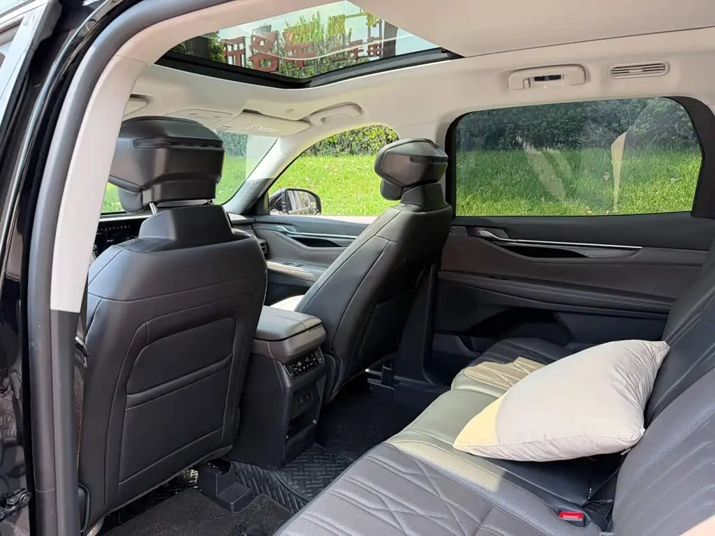 Ford Edge 2026 — Photo 11/14