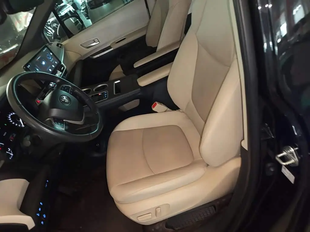 Toyota Sienna 2022 — Photo 15/20