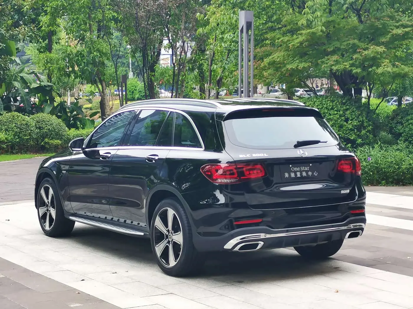 Mercedes-Benz GLC 2023 — Фото 8/20